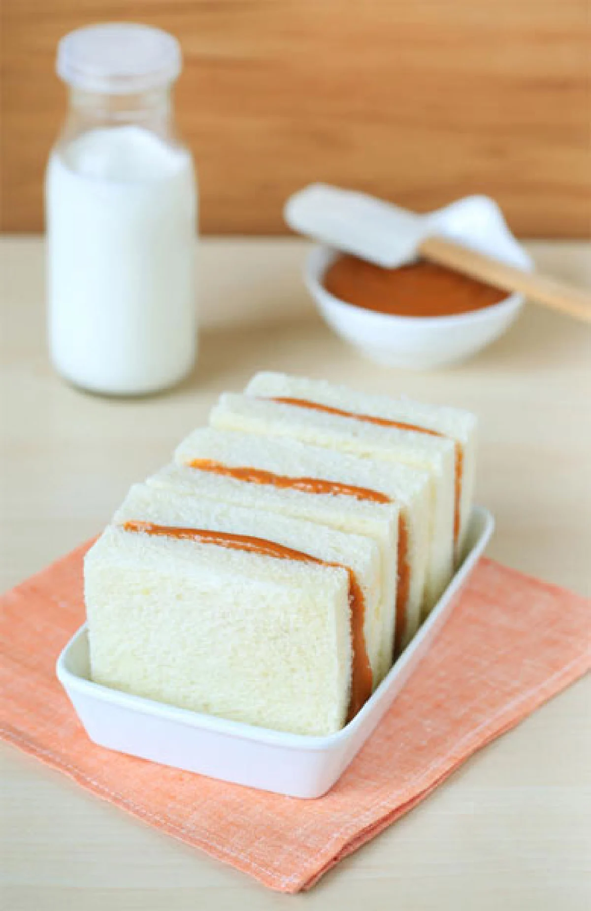 Bready Instantly แซนด์วิชสังขยาชาไทย