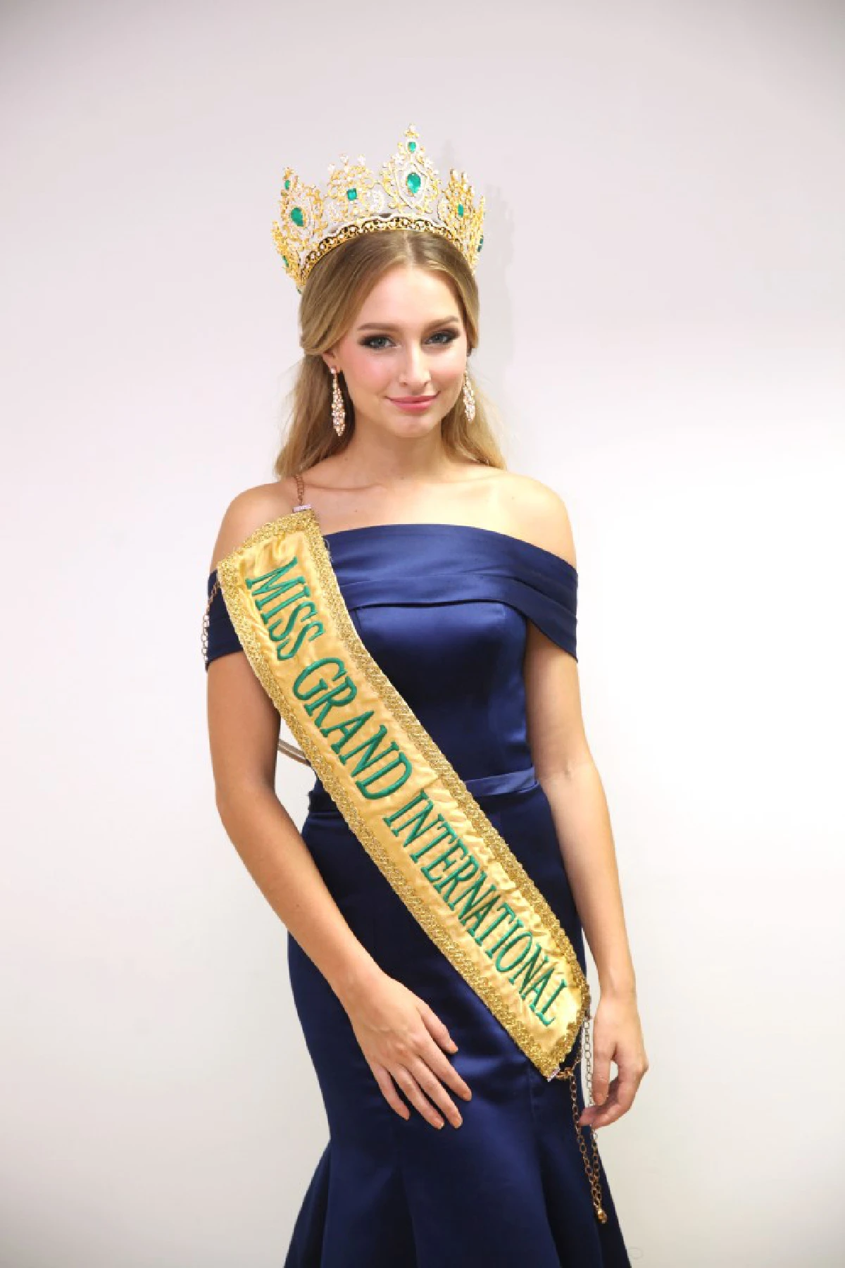 เปิดใจ "แคลร์ อลิซาเบท ปาร์คเกอร์" มิสแกรนด์อินเตอร์ฯ คนใหม่ล่าสุด (ชมภาพชุด)