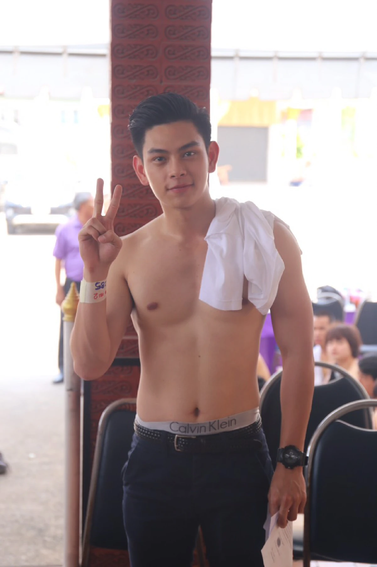 เอี๊ยง สิทธา ยืดอกรับใช้ชาติ! สมัครเป็นทหารอีกคนแล้ว