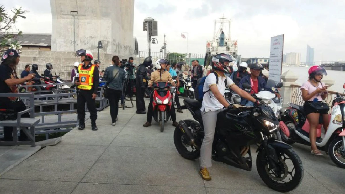 ยื่น 4 ข้อเสนอแก้ปัญหาห้ามรถมอ'ไซค์ขึ้นสะพานภูมิพล