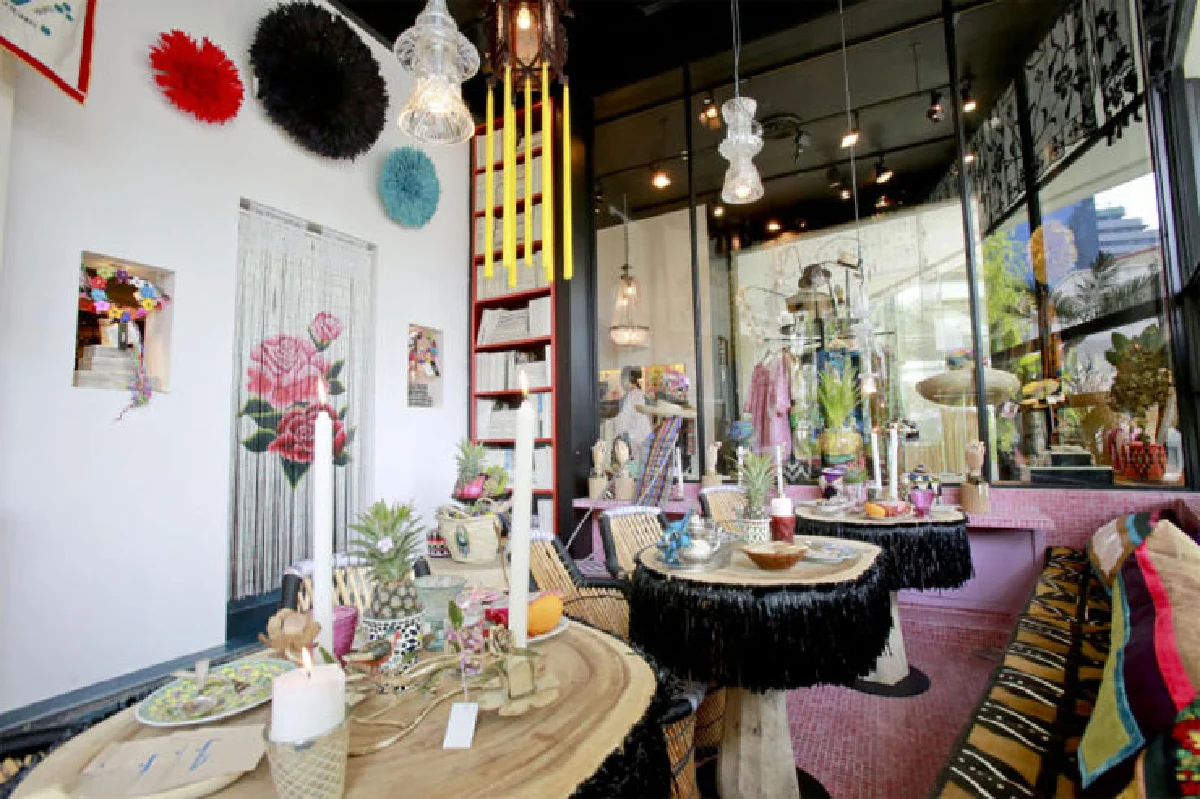 เลิฟบาร์ บาย โซดา คาเฟ่ลับที่เกิดจากความรัก