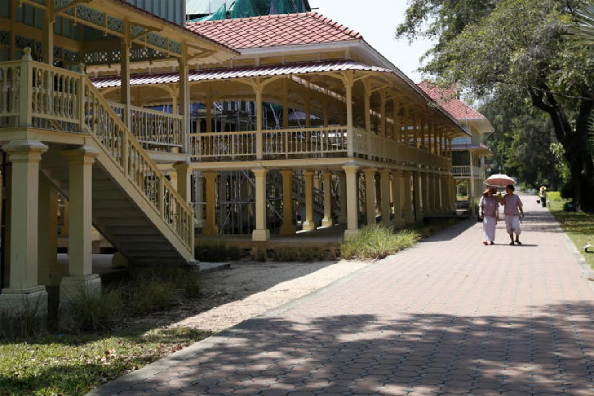 พักร้อนฉบับชาววัง