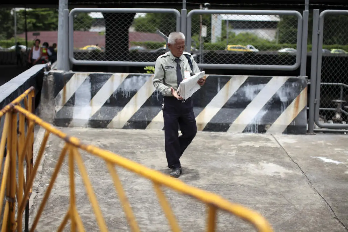 "จัดระเบียบรปภ."...เมื่อวุฒิการศึกษาสำคัญกว่าประสบการณ์ชีวิต