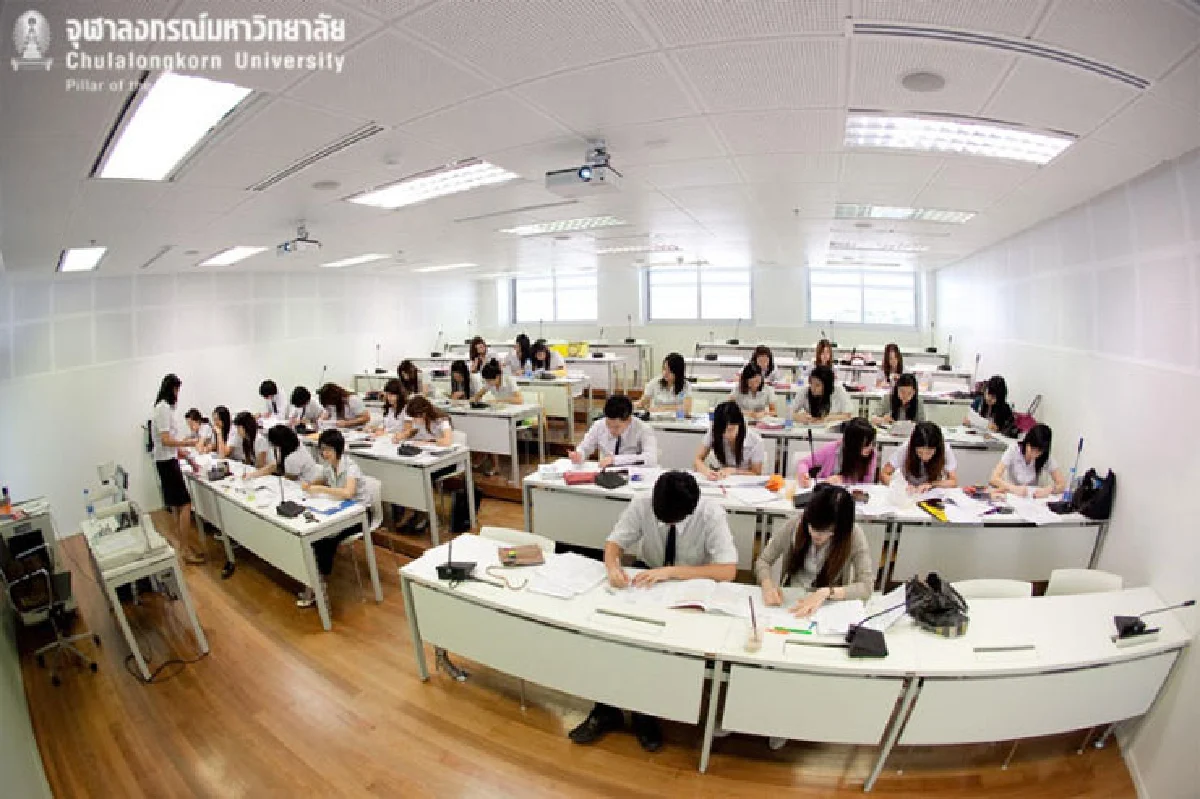 1 แสนบัณฑิต...100 ปีจุฬาฯ จากอดีตสู่อนาคต...เก่งไม่พอต้องมีจริยธรรม