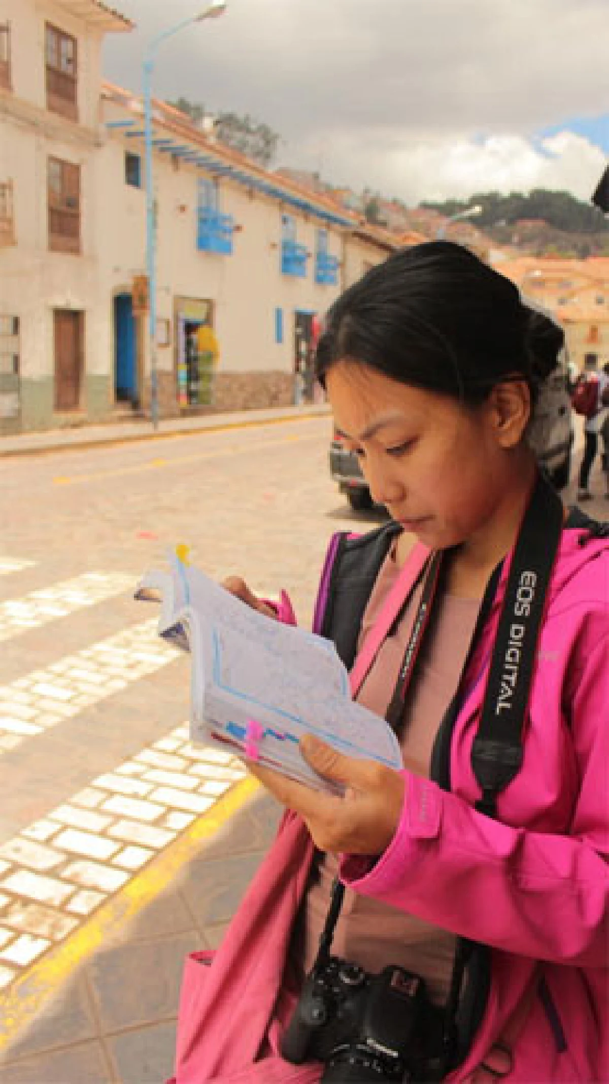 Along Way Home เพื่อนเดินทางสุดขอบโลก