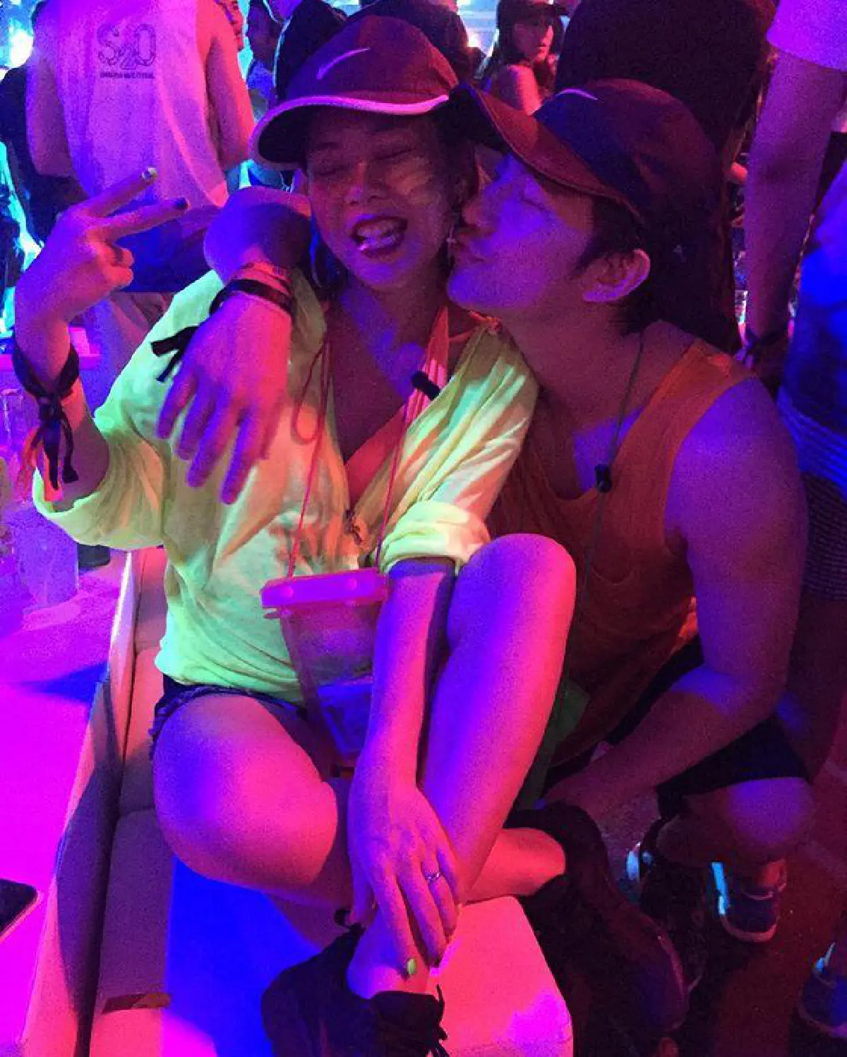 ยอมใจในความแซ่บ! กุ๊บกิ๊บ อุ้มท้อง 6 เดือนเล่นสงกรานต์