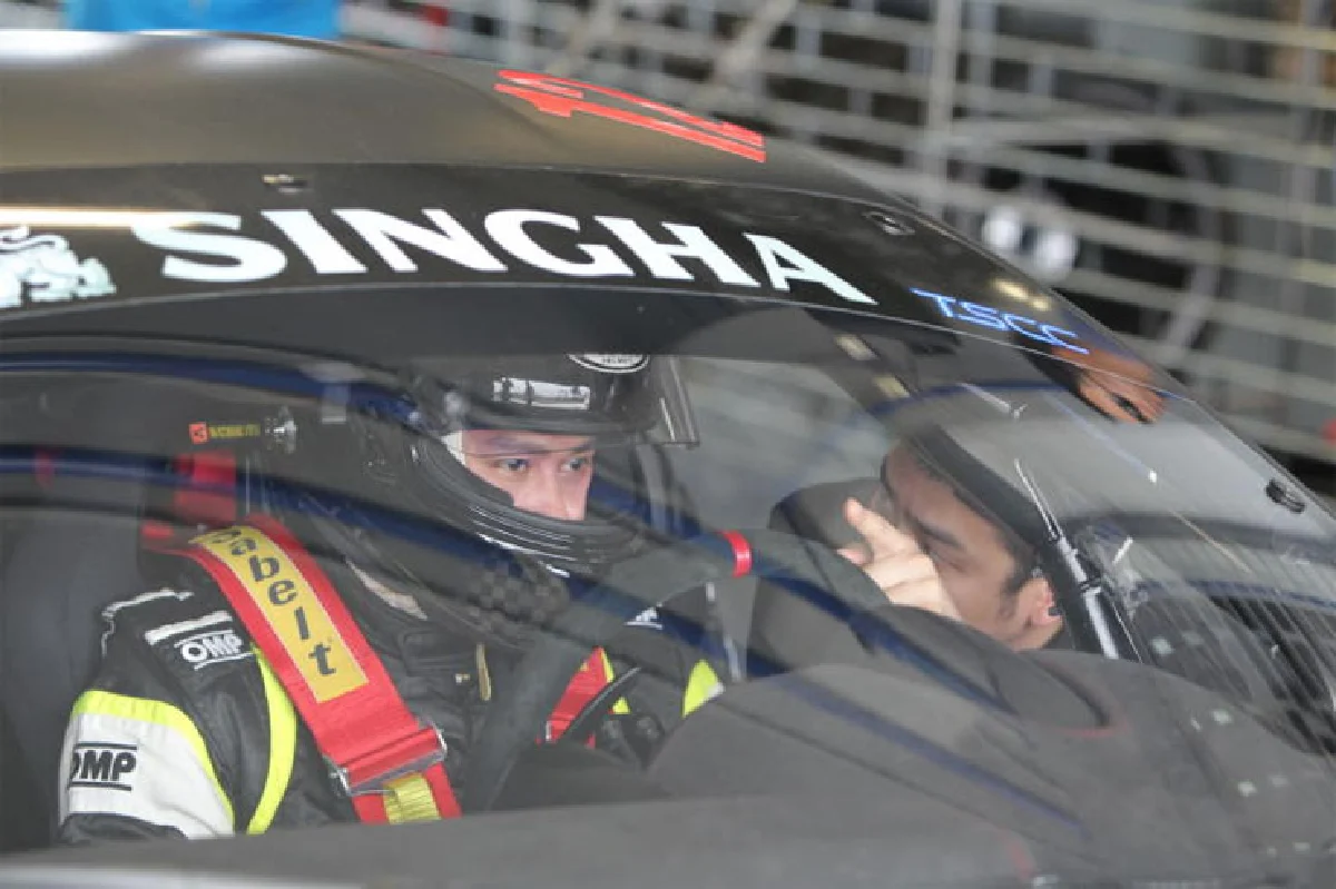 ภูริต ภิรมย์ภักดี สนามแข่งมีแรงดึงดูด