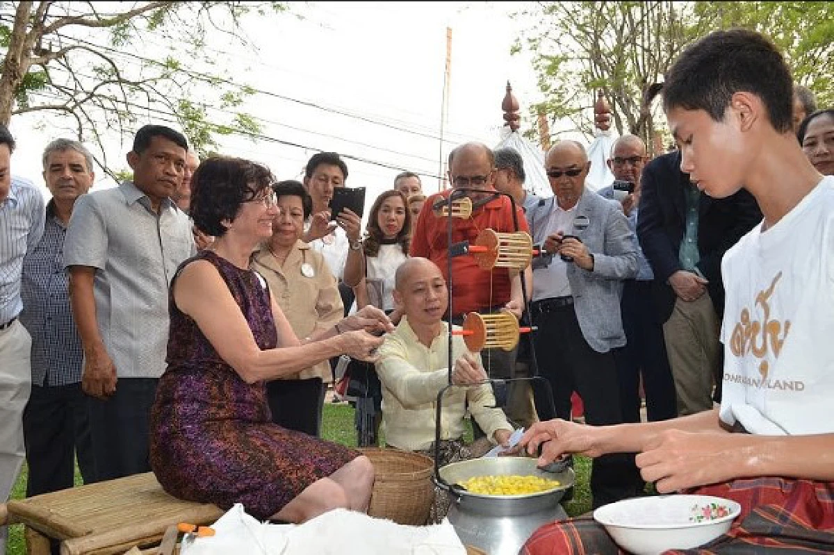 เปิดเส้นทาง ผ้าทออีสานสู่ตลาดโลก