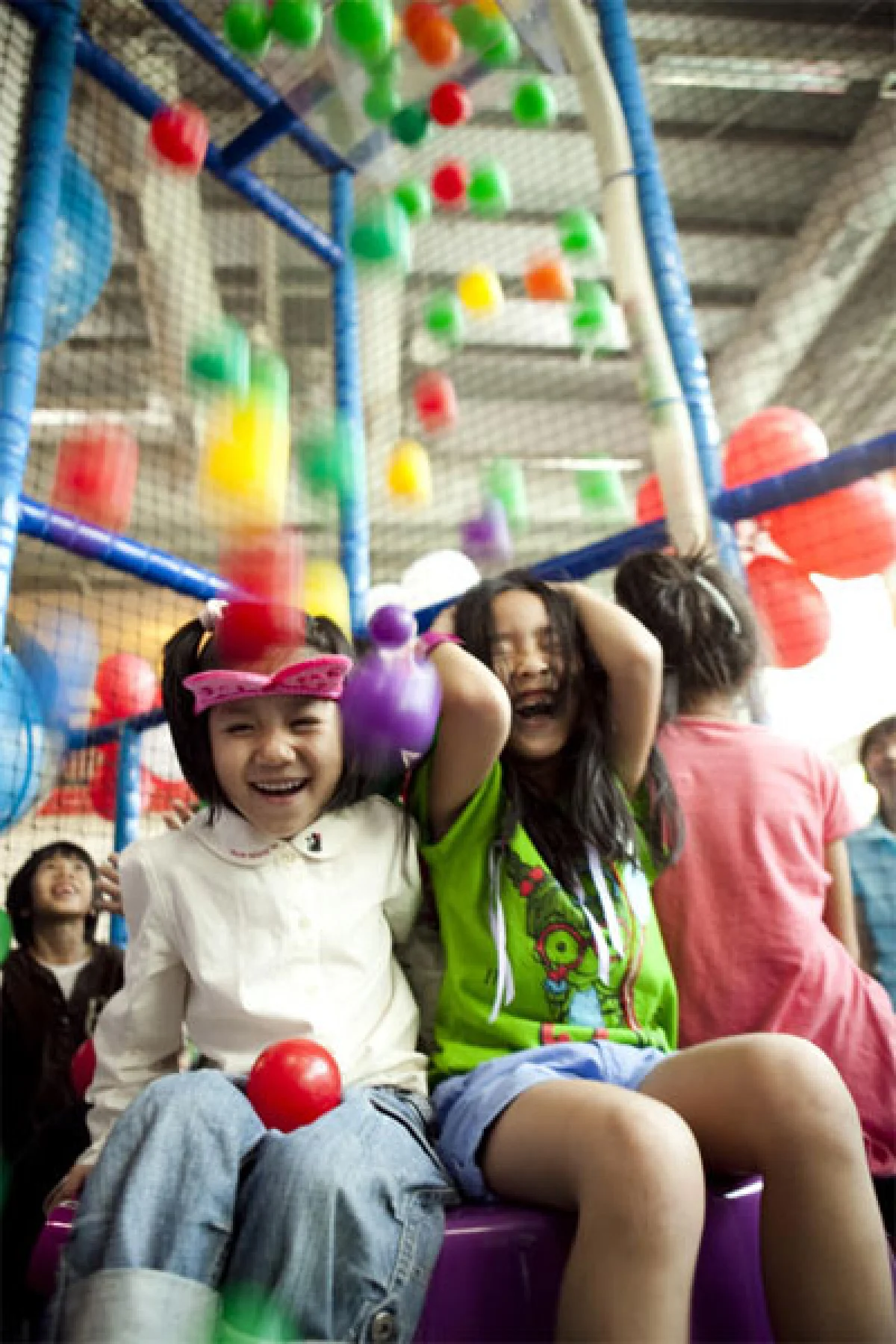 ปั้นเด็กสองภาษาให้ถูกทาง ฉบับพ่อแม่ยุคเออีซี