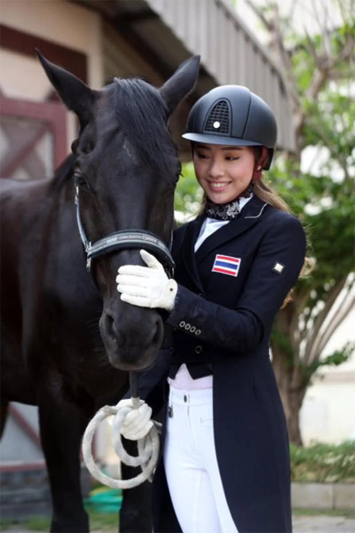 รวิสรา เวชากร ดาวรุ่งนักกีฬาขี่ม้าทีมชาติไทย