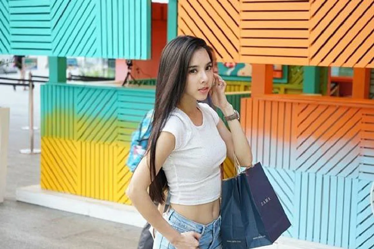 ไม่โสดยิ่งแซ่บ! เบเบ้ ธันย์ชนก อวดหุ่นเซ็กซี่ในวันสบายๆ