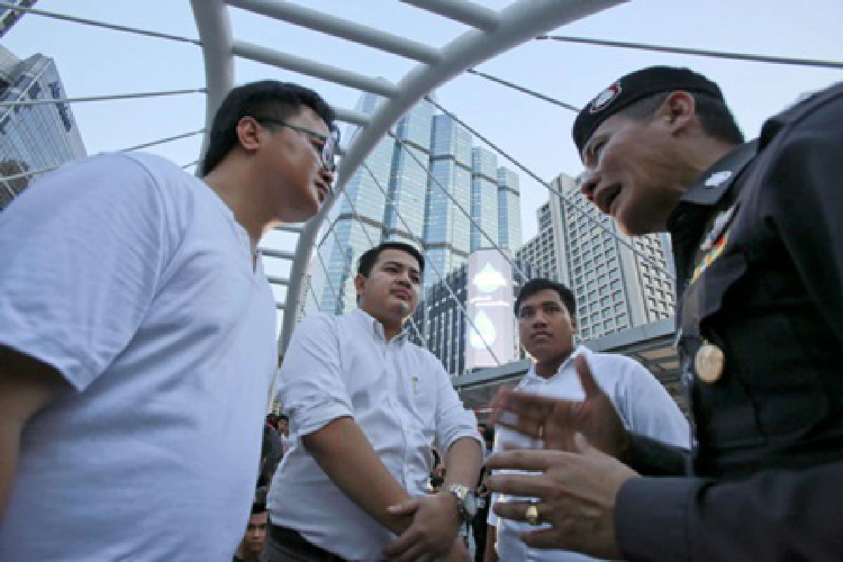 องค์กรสิทธิโลกจี้ปล่อย"วัฒนา"
