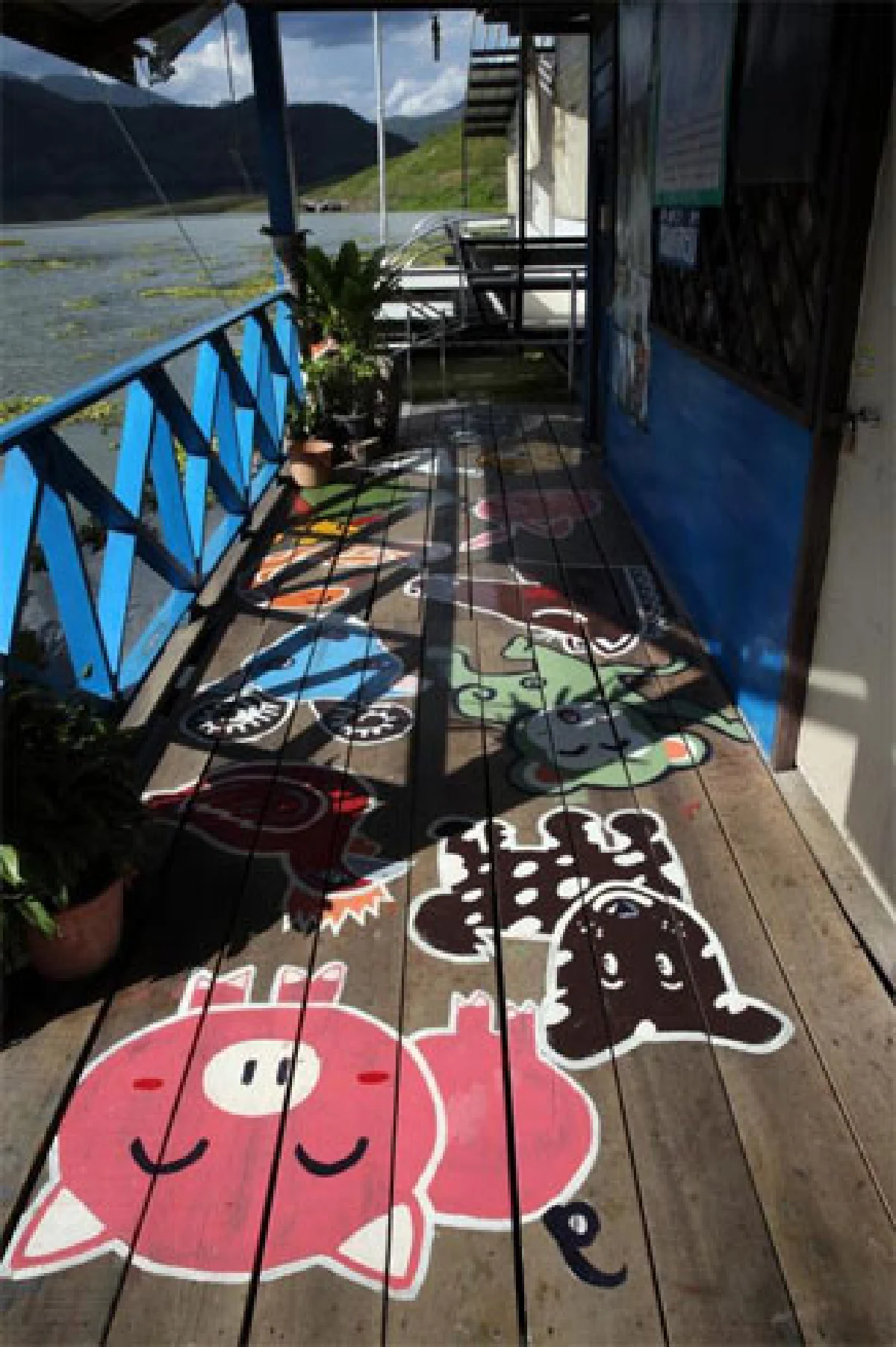 ห้องเรียน เรือนแพ