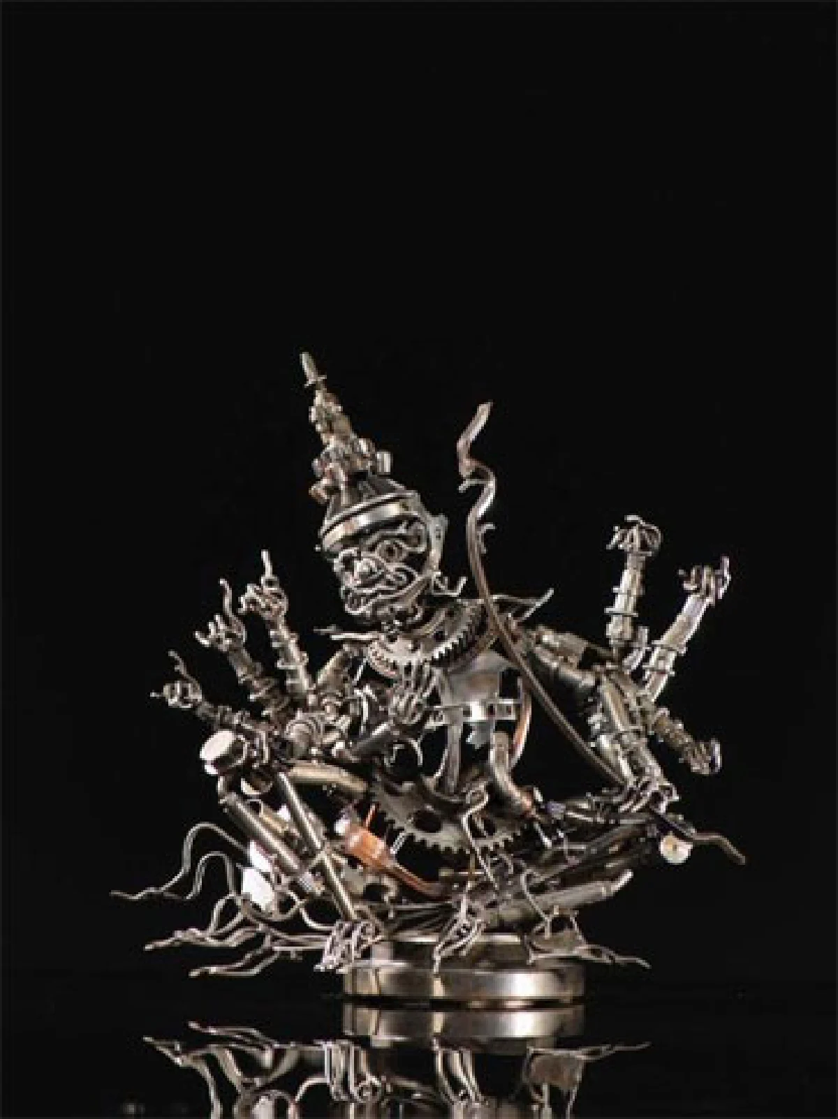 ประติมากรรมโครงเหล็ก บรรเจิด เหล็กคง เฉิดฉายสู่นิวยอร์ก