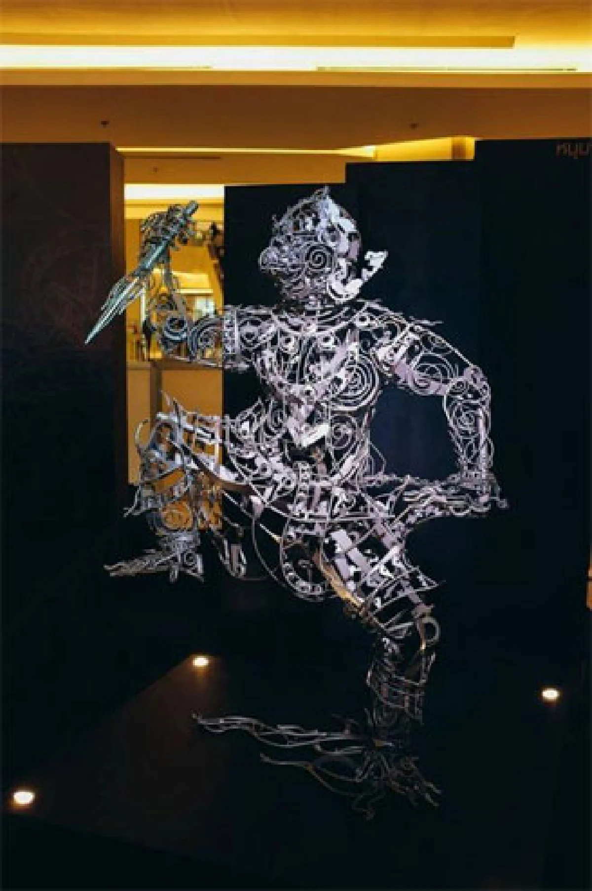 ประติมากรรมโครงเหล็ก บรรเจิด เหล็กคง เฉิดฉายสู่นิวยอร์ก