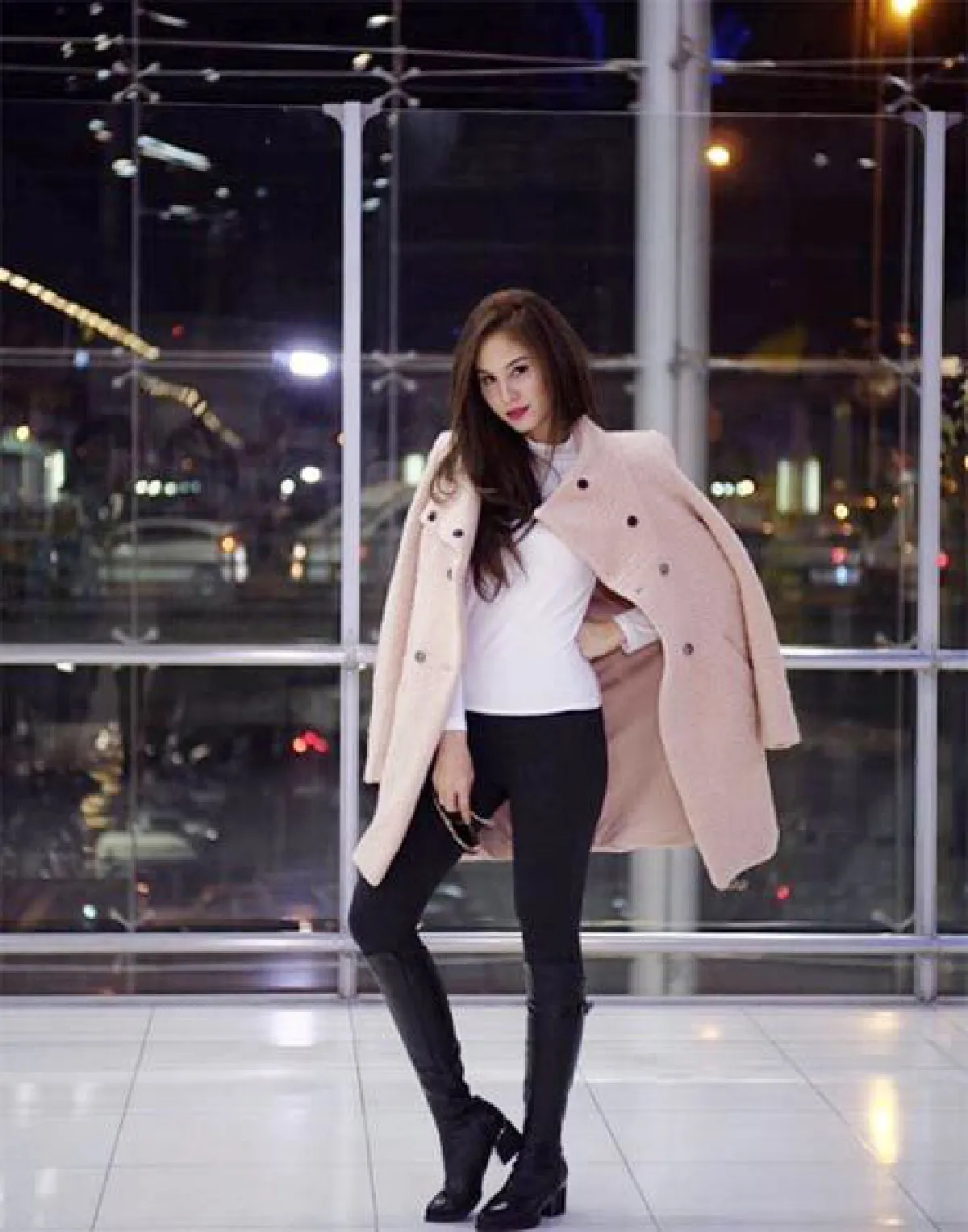 สวยทุกท่วงท่า! ขวัญ อุษามณี บินลัดฟ้าถ่ายละครที่ลอนดอน
