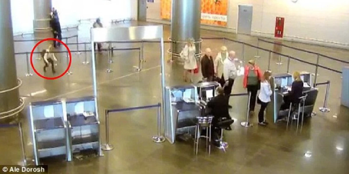 เนียนนะหนู!ชมคลิปเด็กรัสเซียวัย11แอบขึ้นเครื่องบินโดยไม่มีตั๋ว