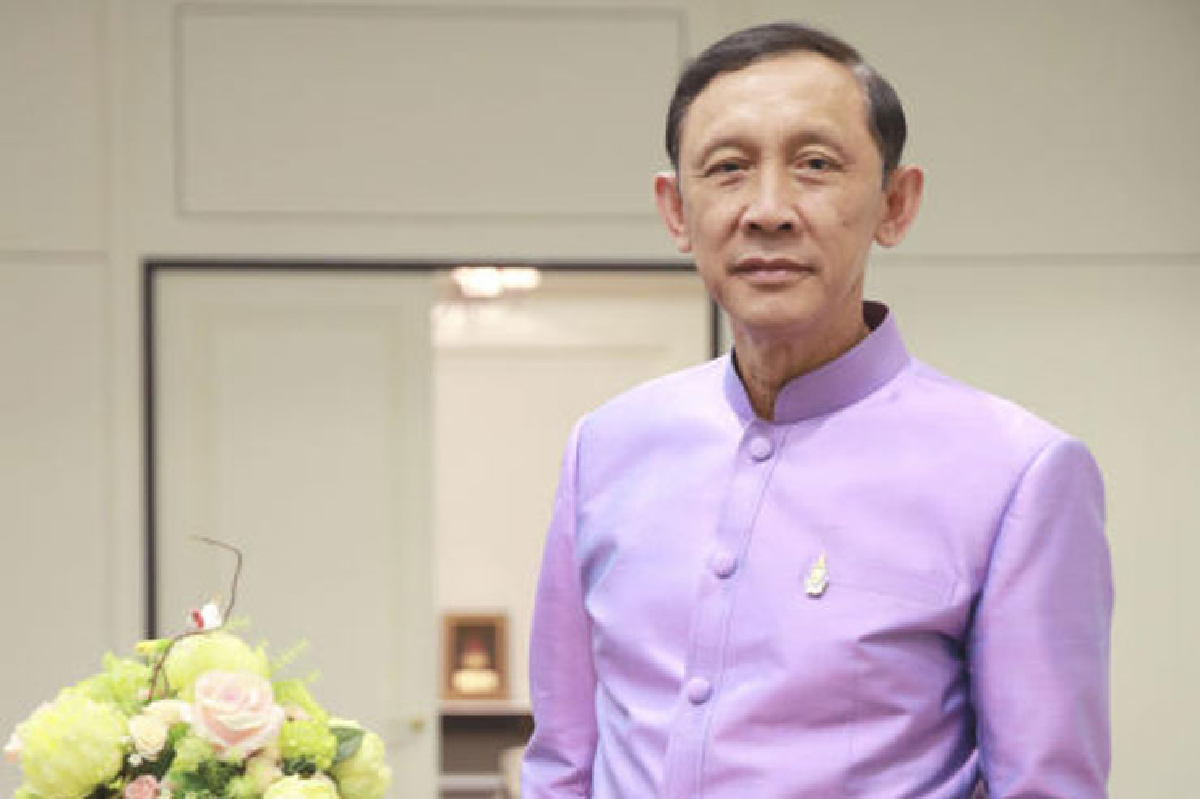 พล.อ.อนันตพร ‘ให้อิสระทางความคิด’ พล.อ.อนันตพร ‘ให้อิสระทางความคิด’