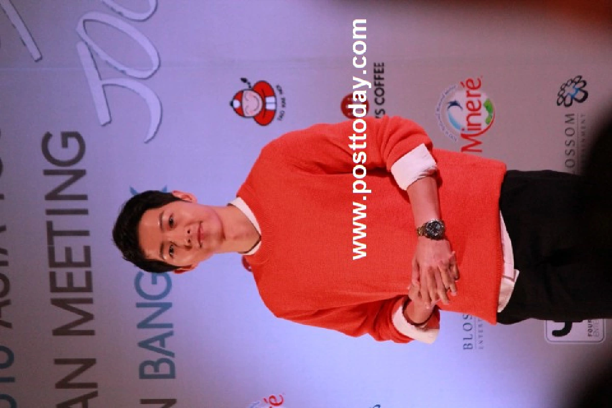 ซูมความหล่อละลาย! บิ๊กบอสซงจุงกิ ก่อนพบแฟนชาวไทยเย็นนี้