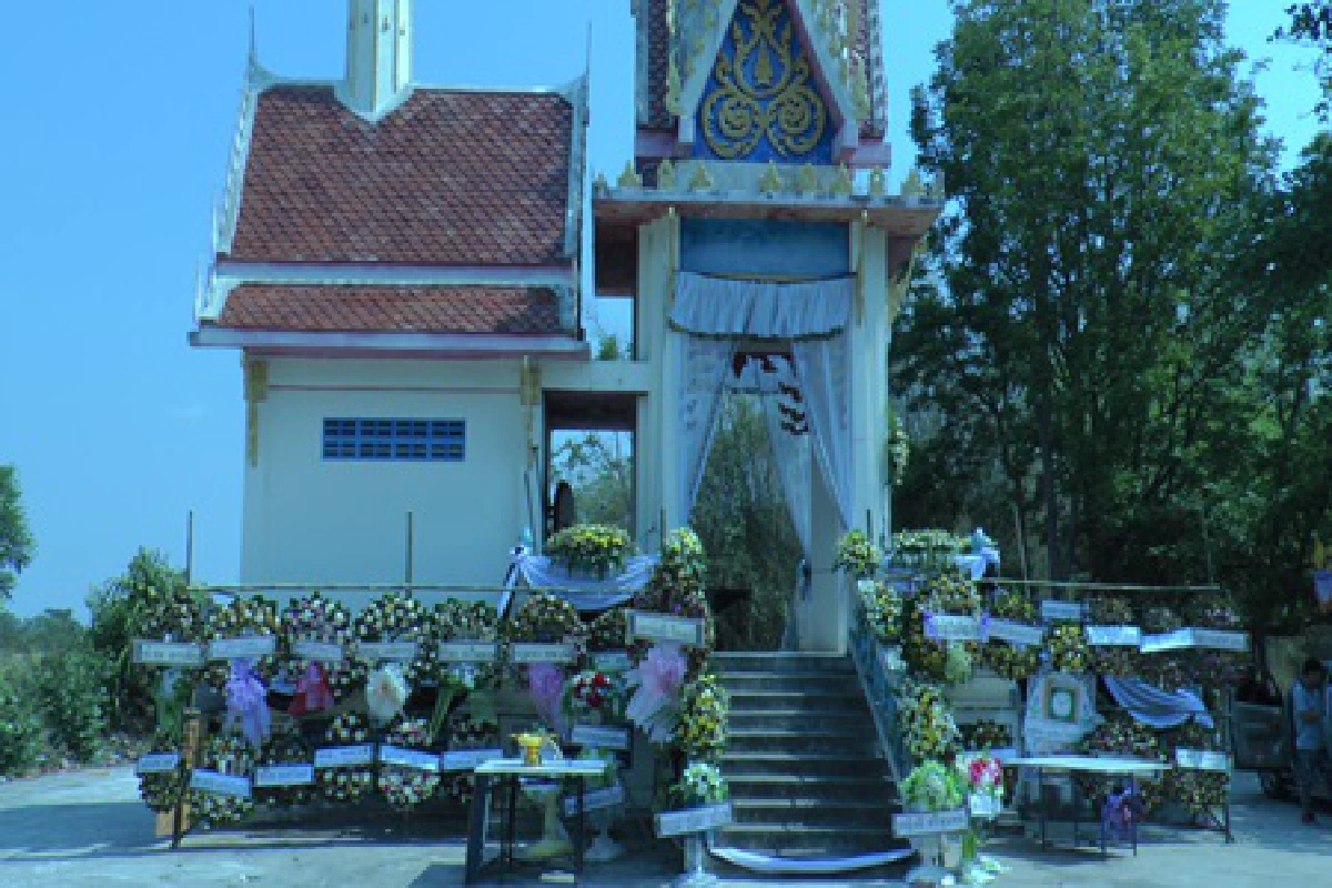 ครอบครัวเตรียมฌาปนกิจศพ "แดง จิตกร"
