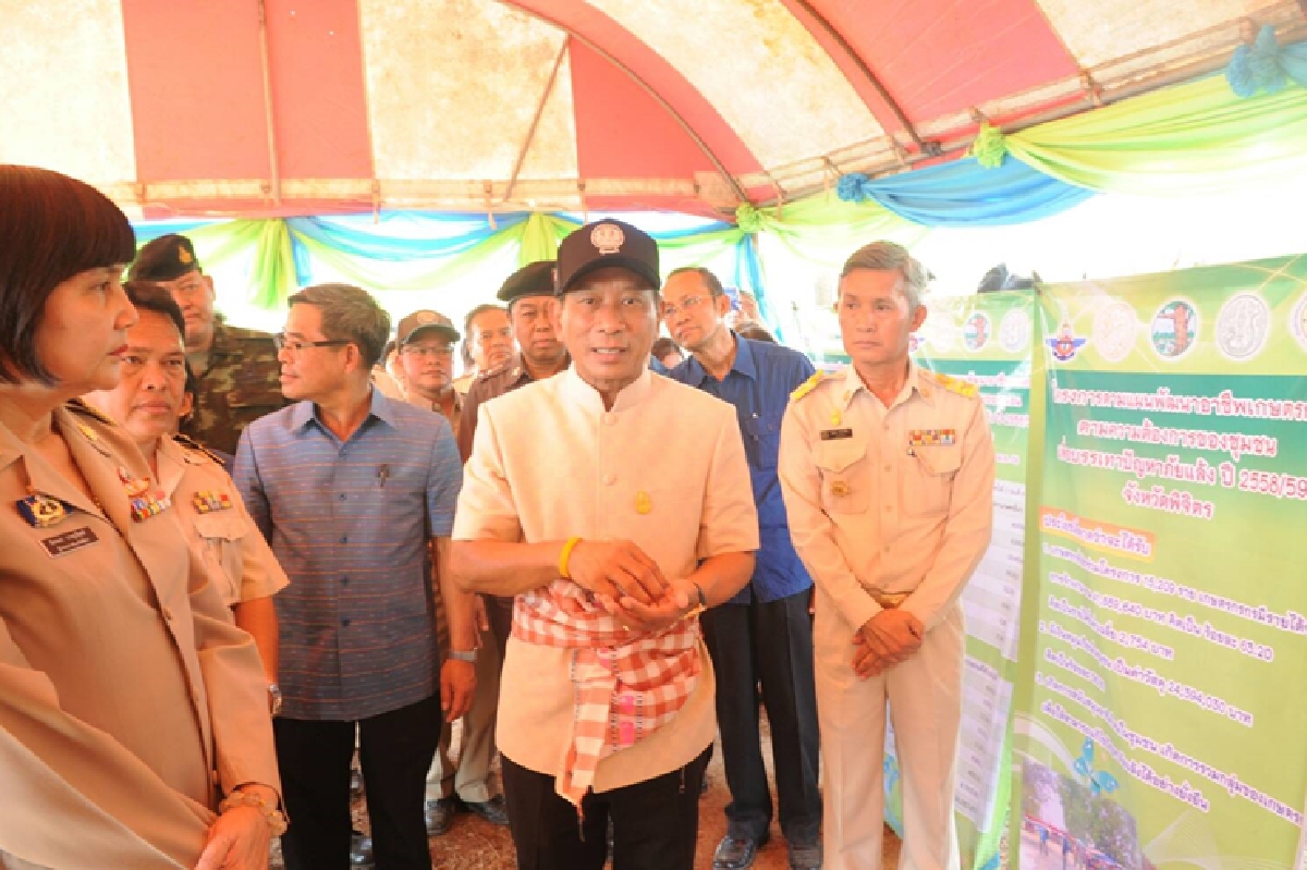 รมว.เกษตรเยี่ยมเกษตรกรประสบภัยแล้งจ.พิจิตร รมว.เกษตรเยี่ยมเกษตรกรประสบภัยแล้งจ.พิจิตร
