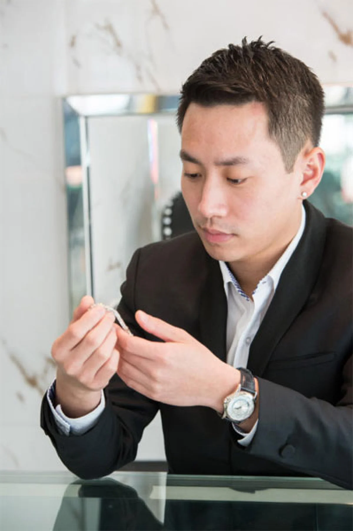 ภาณุพันธุ์ ธนาเศรษฐ์สกุล ‘ผมมีหน้าที่ทำให้ผู้หญิงเจิดจรัส’