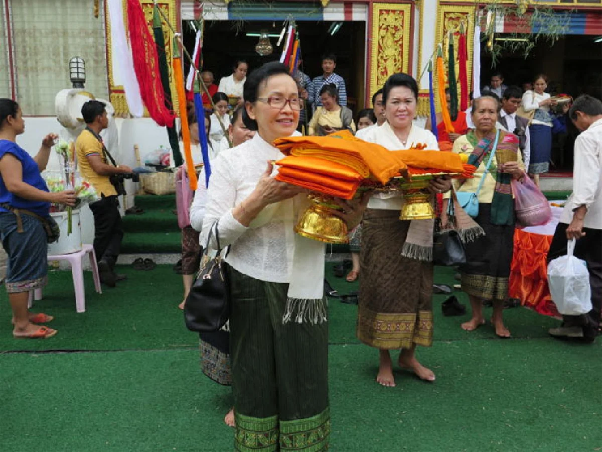 เถราภิเษก ฮดสง พระผู้ทรงศีลที่นครเวียงจันทน์