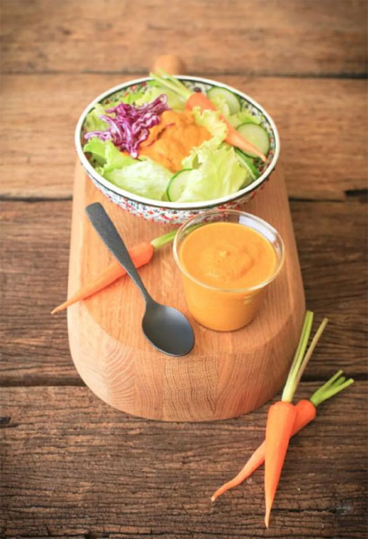 A Well Dressed Bowl Carrot & Ginger Dressing น้ำสลัดแครอตและขิงง่ายๆ สไตล์อเมริกัน