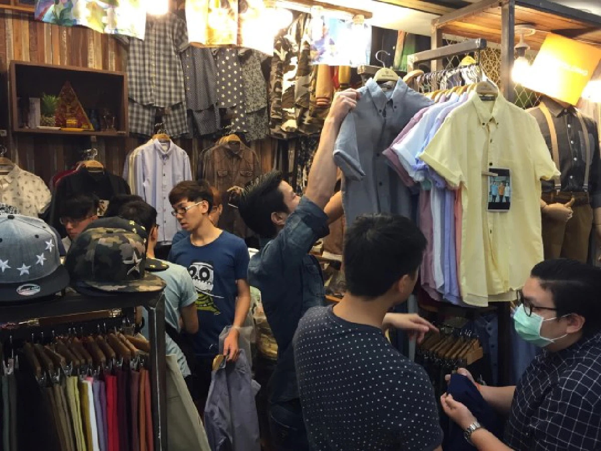 "Shirtfolding" แบรนด์ไทยโกอินเตอร์