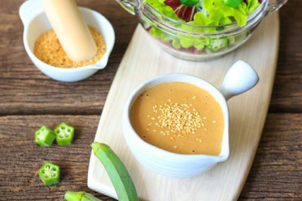 A Well Dressed Bowl Sesame Miso Dressing สูตรน้ำสลัดงาขาวไข่แดงมิโซะ หอมกลิ่นเสน่ห์เฉพาะตัว A Well Dressed Bowl Sesame Miso Dressing สูตรน้ำสลัดงาขาวไข่แดงมิโซะ หอมกลิ่นเสน่ห์เฉพาะตัว