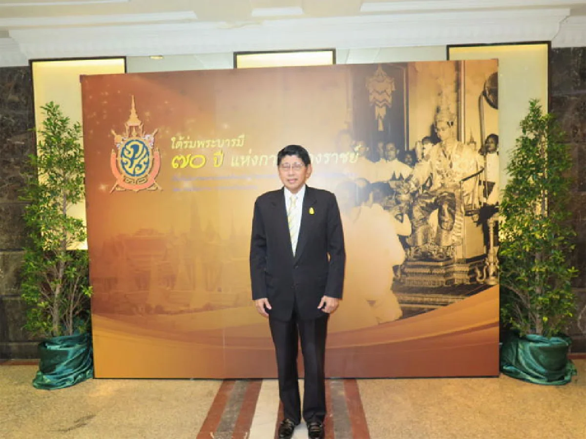 ราชาเป็นสง่าแห่งแคว้น