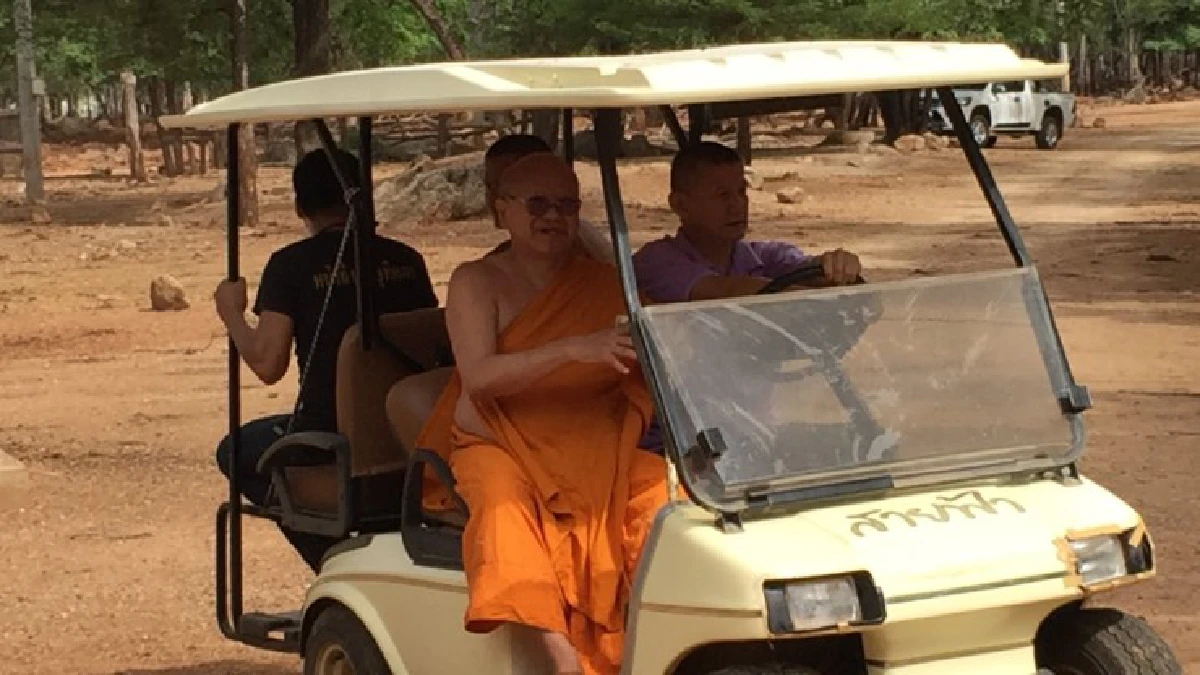 "หลวงตาจันทร์" ปรากฎตัวแล้ว-คณะลูกศิษย์แถลงปฏิเสธทุกข้อหา