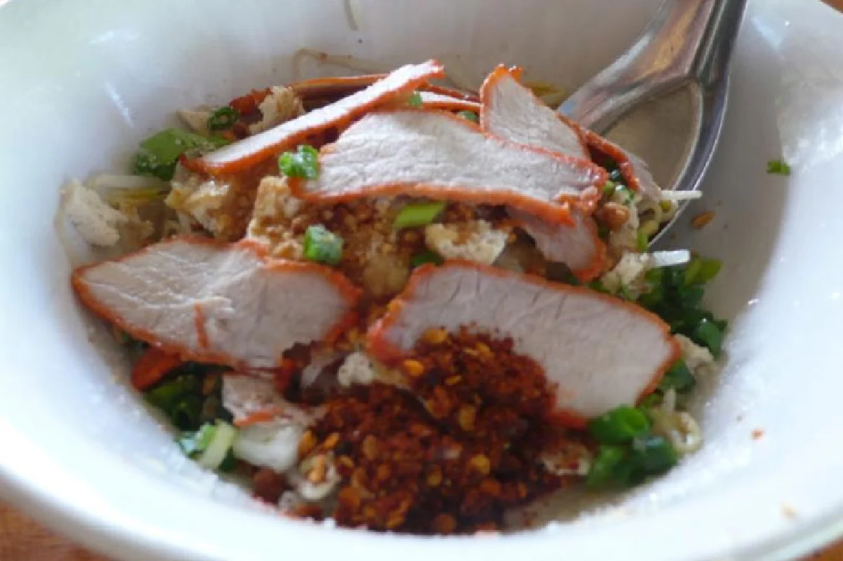 ตามล่าหา ก๋วยเตี๋ยว