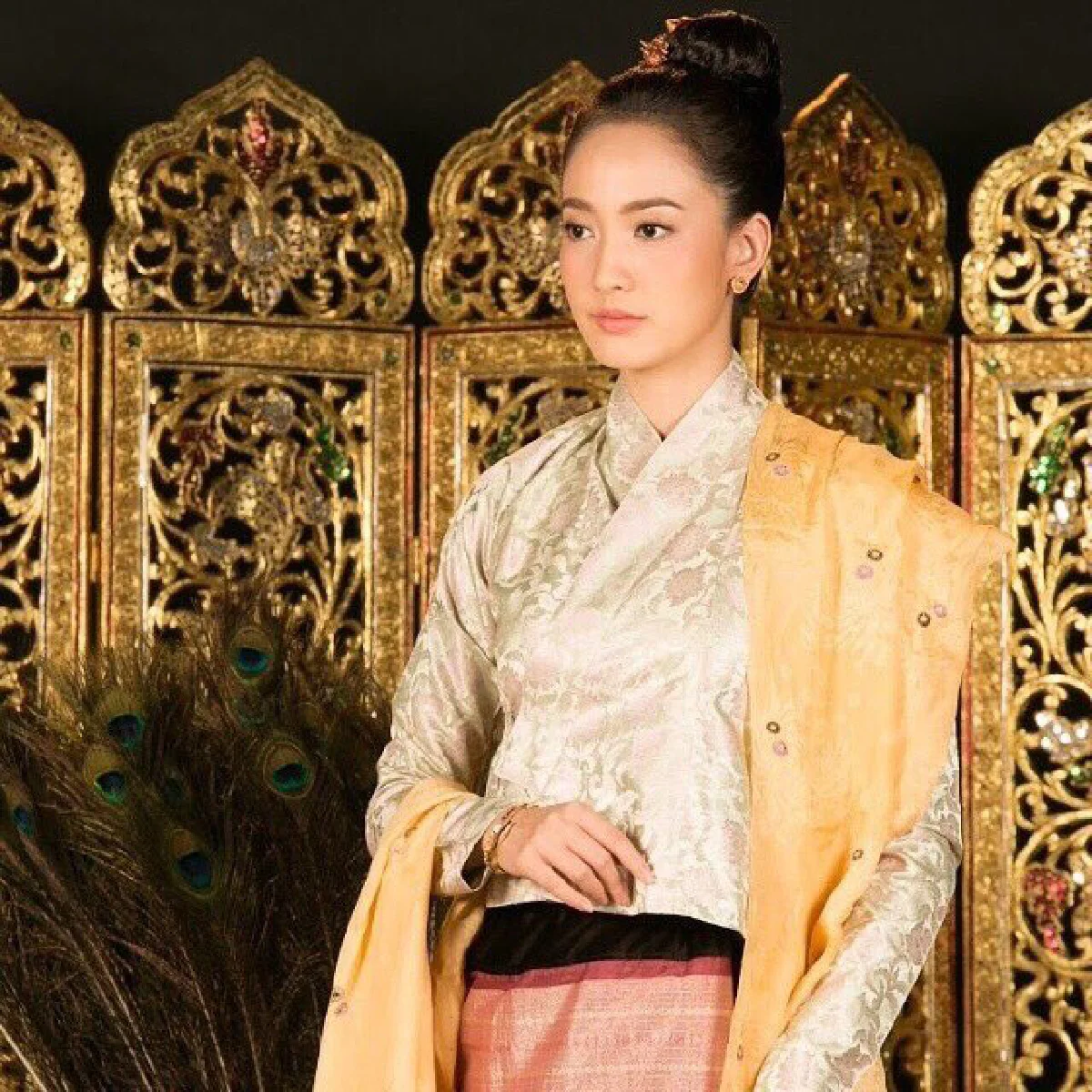 แคสติ้งปังคอสตูมเป๊ะ! หมาก-แต้ว-มิว ฟิตติ้งละคร รากนครา