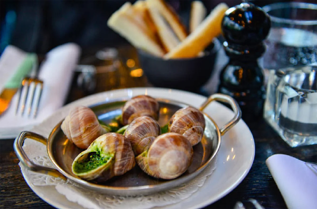 ปารีส ดินแดนแห่งสวรรค์...?