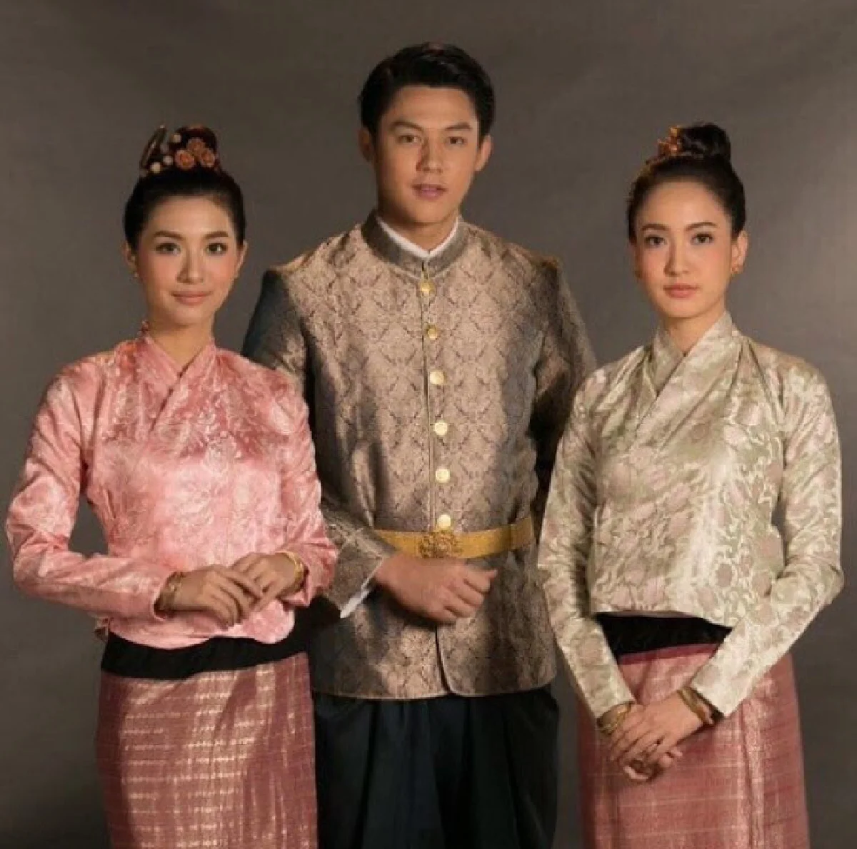 แคสติ้งปังคอสตูมเป๊ะ! หมาก-แต้ว-มิว ฟิตติ้งละคร รากนครา