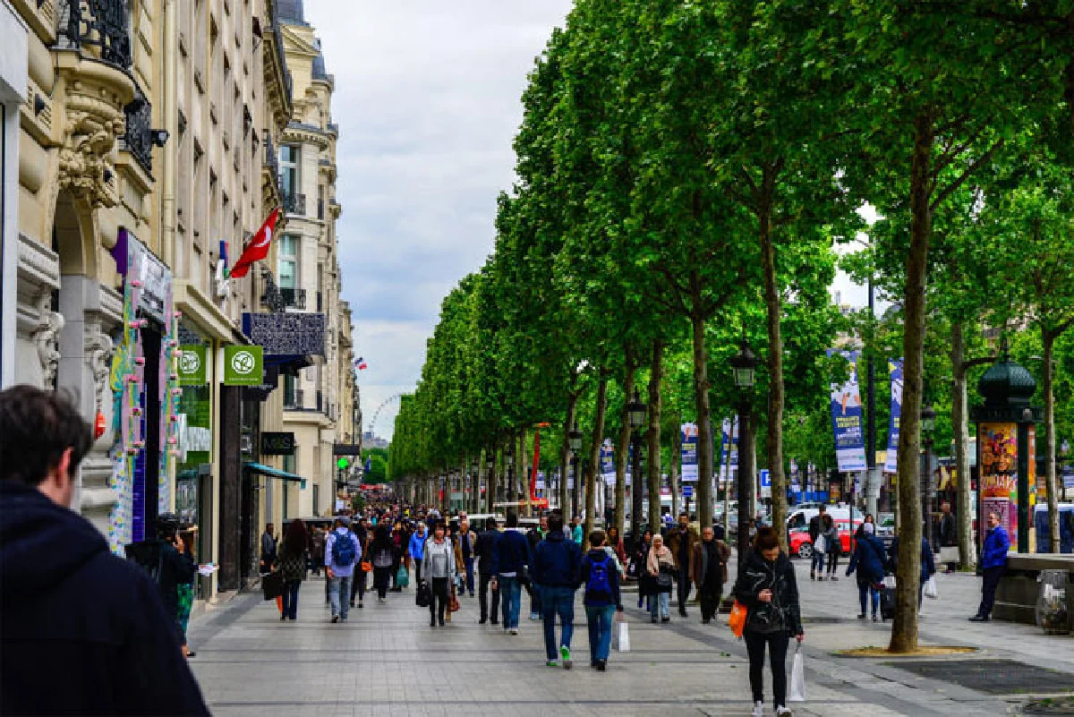 ปารีส ดินแดนแห่งสวรรค์...?