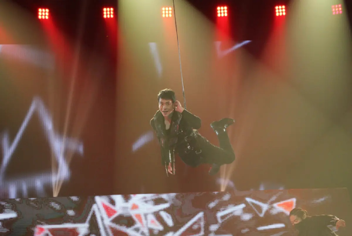 สนุกซึ้งมันส์ฮา..ครบรส! บี้ สุกฤษฎิ์ Love 10 ปีไม่มีหยุด