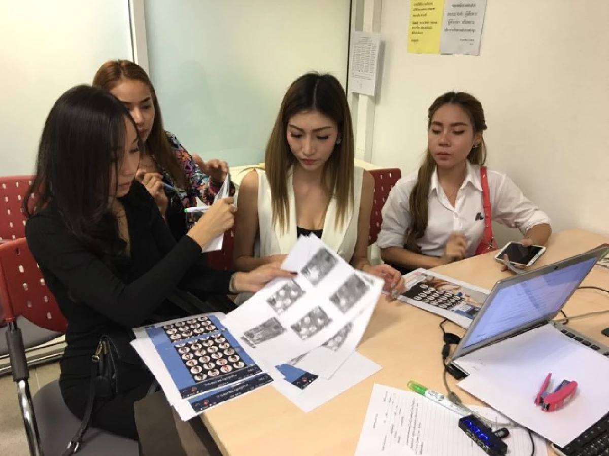 "7สาวแม็กซิม" แจ้ง ปอท.หลังถูกใส่ร้ายขายตัวอาบอบนวด