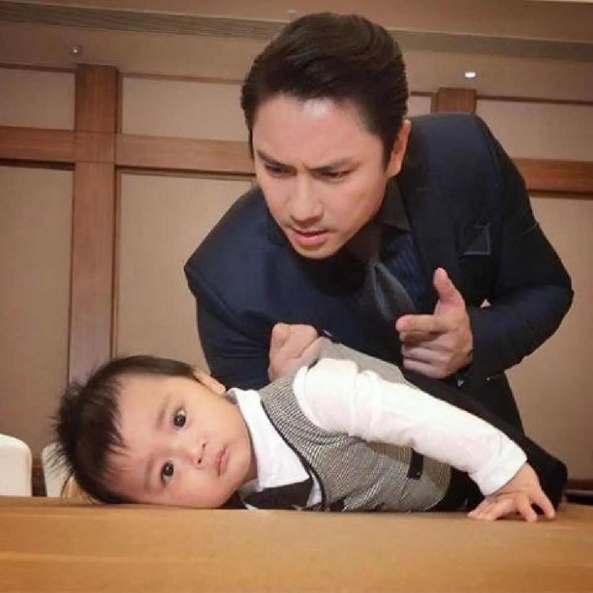 น่ารักน่าเอ็นดู! น้องเลโก้ ลูกชาย เอ พศิน หล่อได้พ่อมาเต็มๆ