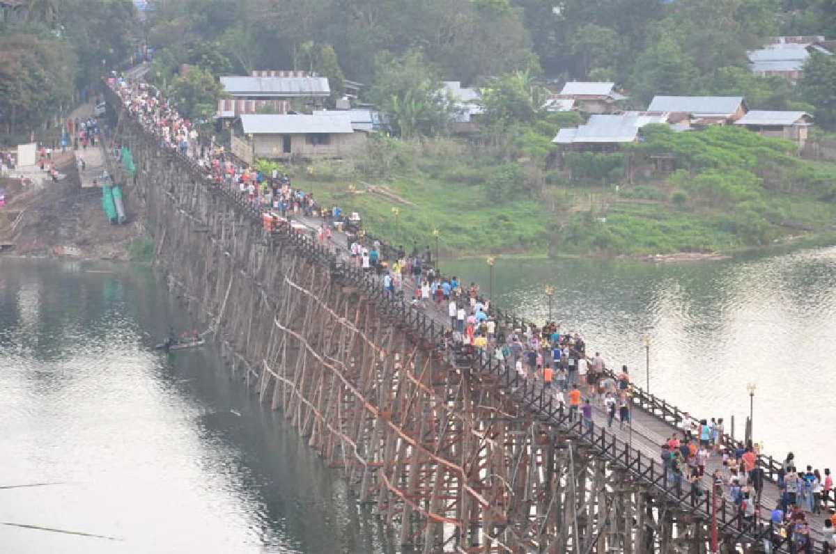 ตะลุยกินถิ่นชาวมอญ