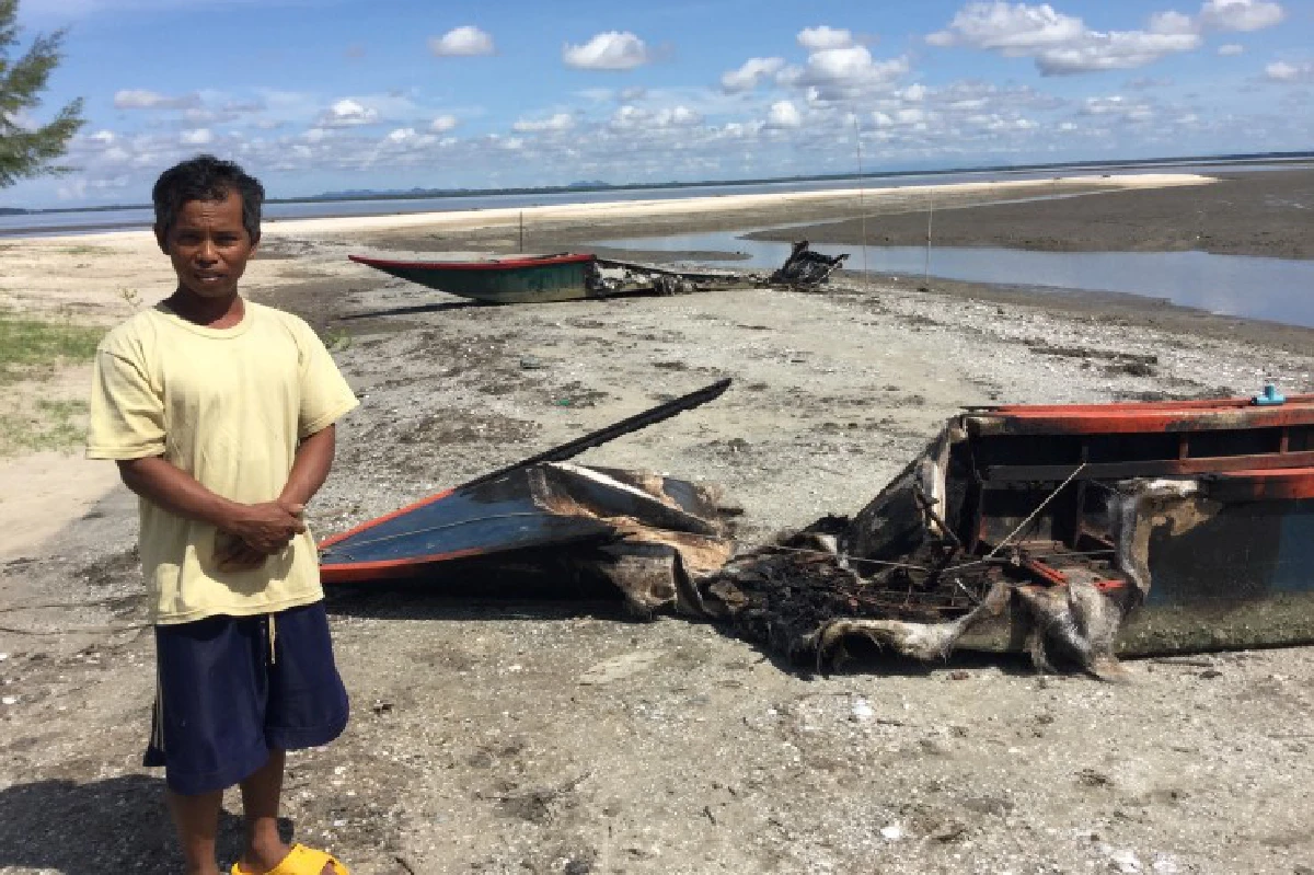 ผู้ว่าฯตรังสั่งล่าตัวมือเผาเรือประมงพื้นบ้าน