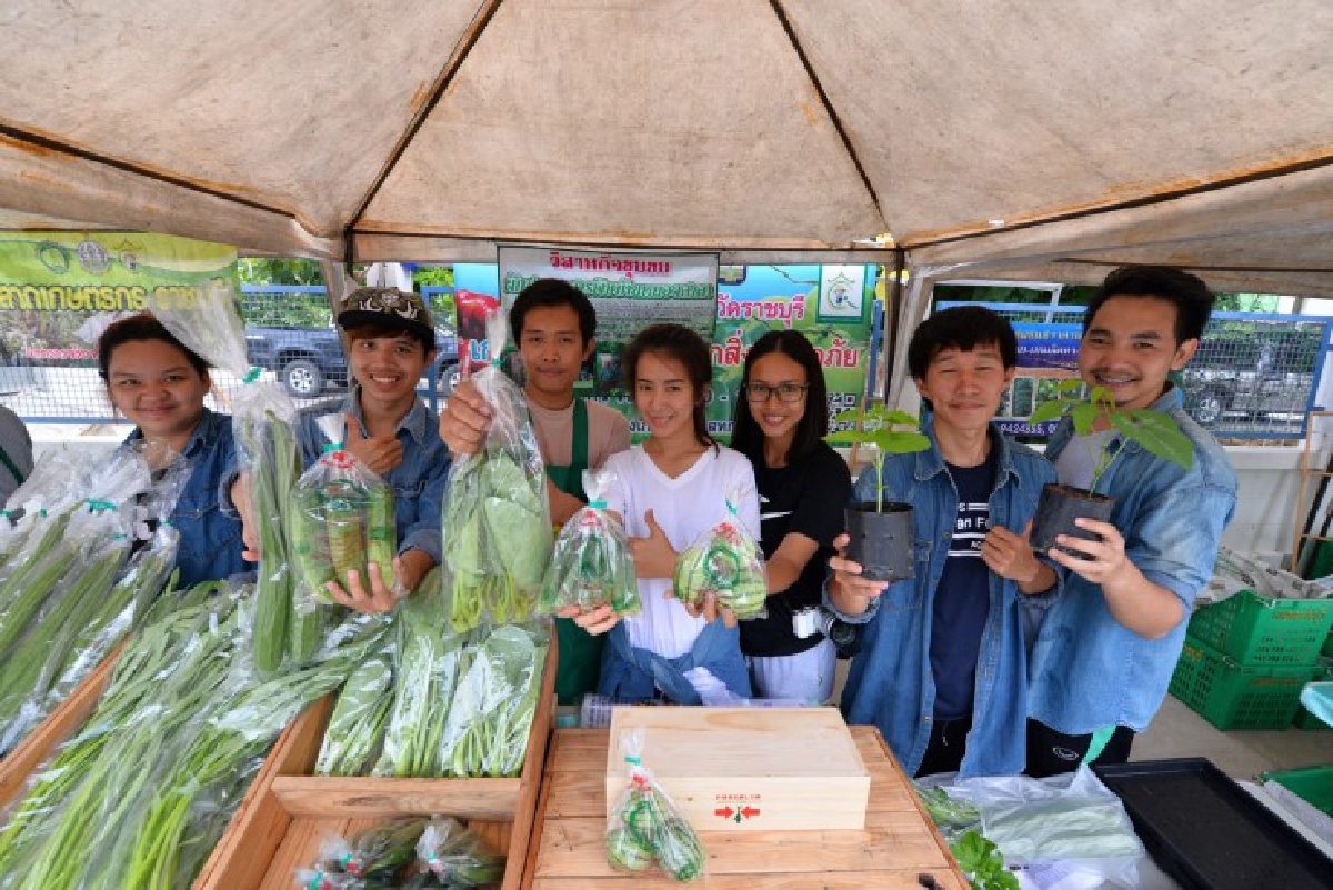ก.เกษตรจัดใหญ่ “มหกรรมตลาดเกษตรกร” โชว์สินค้าพรีเมียม ก.เกษตรจัดใหญ่ “มหกรรมตลาดเกษตรกร” โชว์สินค้าพรีเมียม