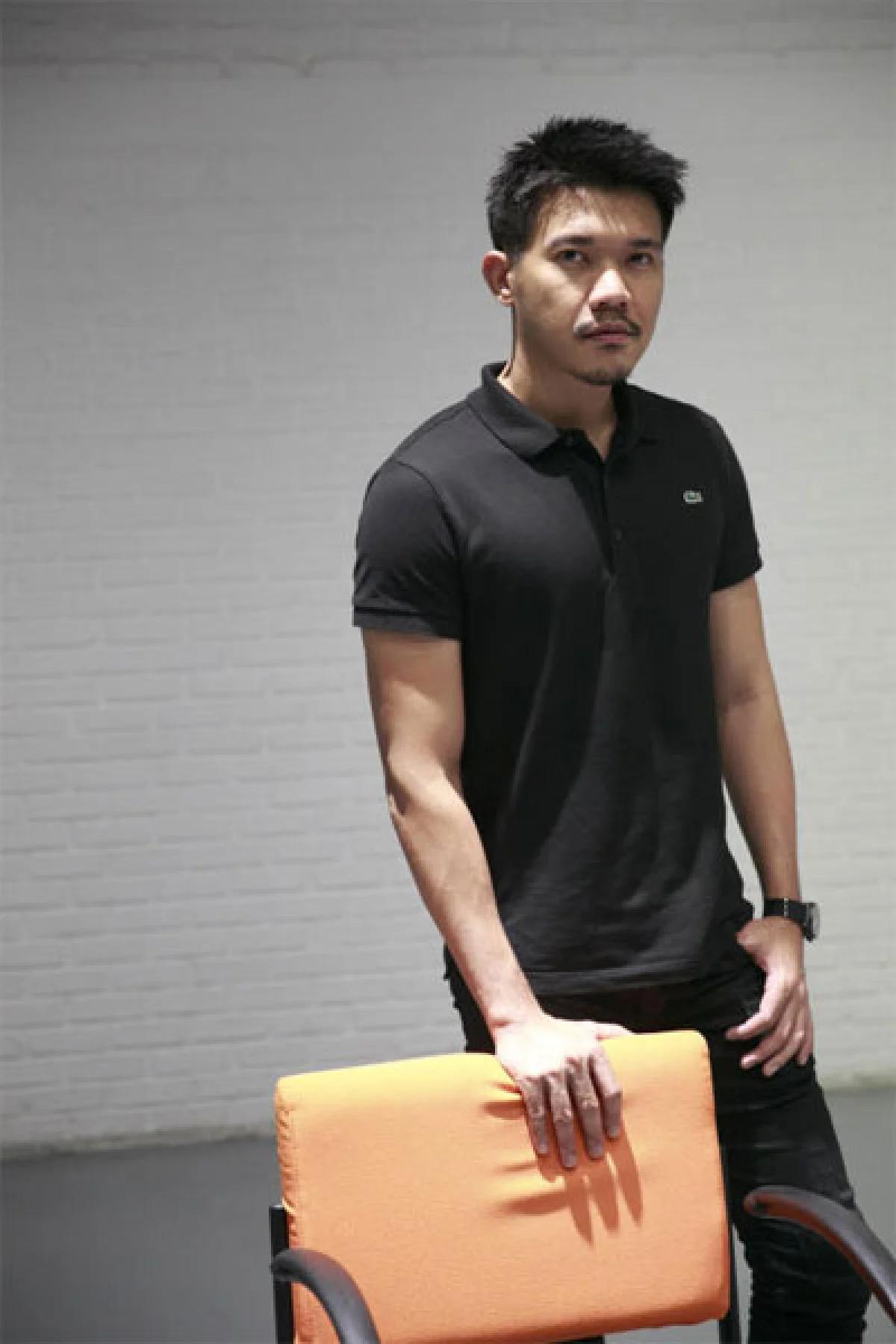 สถาปนิกหนุ่มสุดฮิป เอกสิทธิ์ แจ้งอ่างหิน