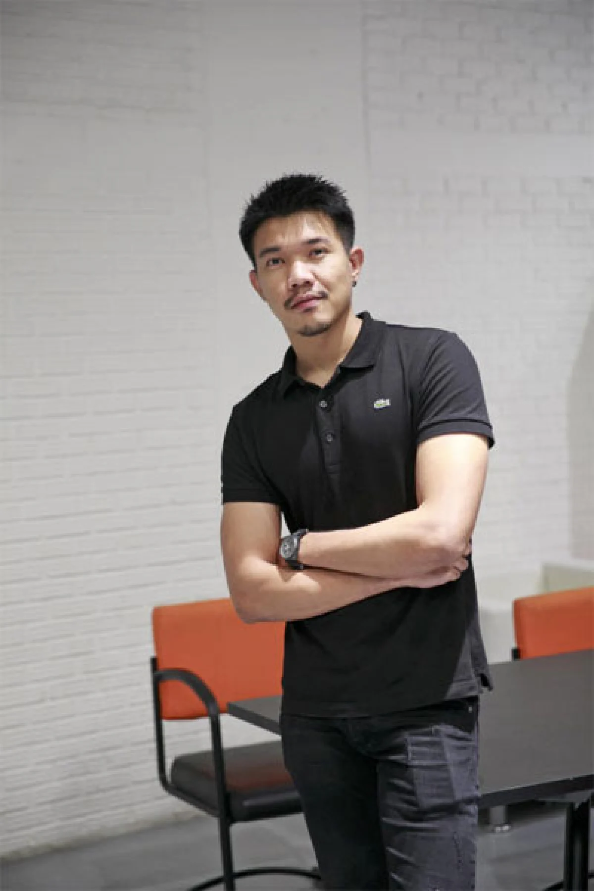 สถาปนิกหนุ่มสุดฮิป เอกสิทธิ์ แจ้งอ่างหิน