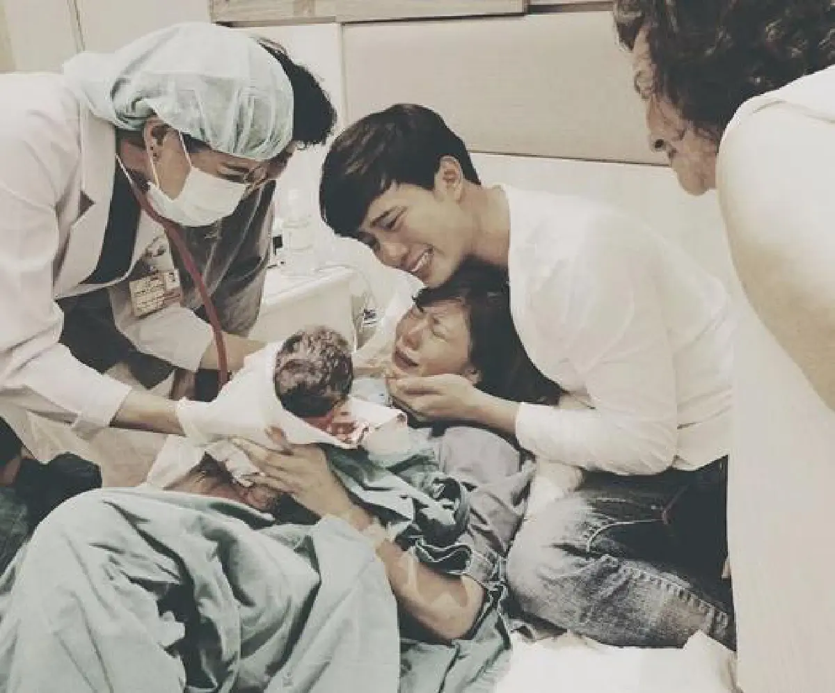 เจ็บปวดที่งดงาม! กุ๊บกิ๊บ เผยภาพสุดซึ้งวินาทีคลอด น้องเป่าเปา