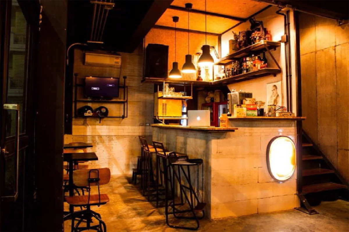 ‘สเวย์เดย์’  ร้านแฮงเอาต์ของคนเมือง