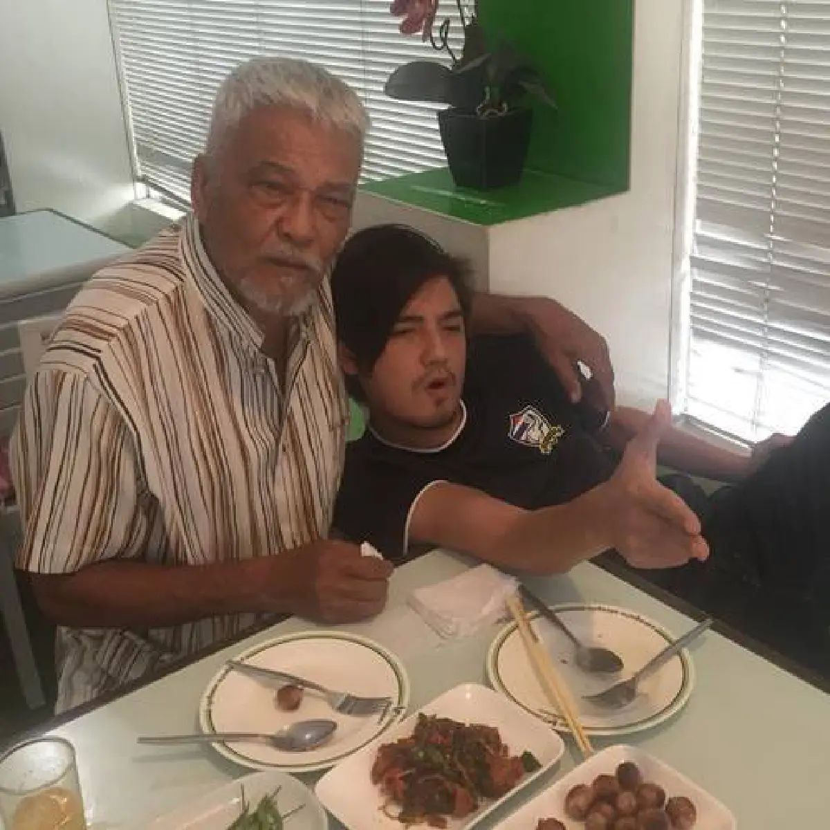 ยิ่งดูยิ่งหลงรัก! 10 ภาพชีวิตเรียบง่ายติดดินของ ศรราม เทพพิทักษ์