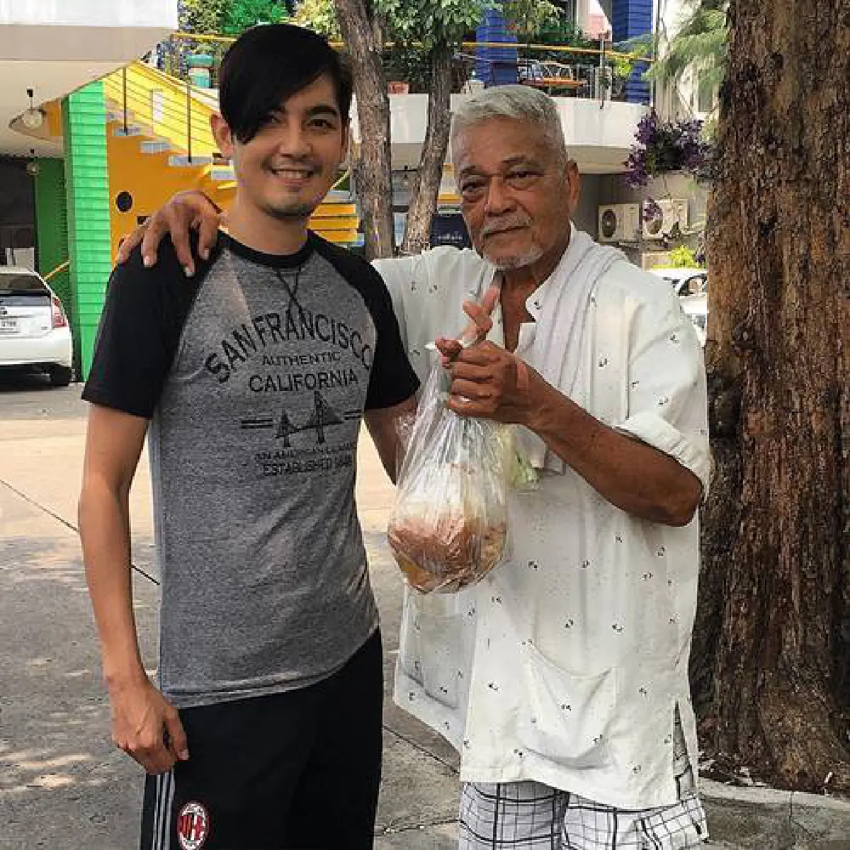 ยิ่งดูยิ่งหลงรัก! 10 ภาพชีวิตเรียบง่ายติดดินของ ศรราม เทพพิทักษ์