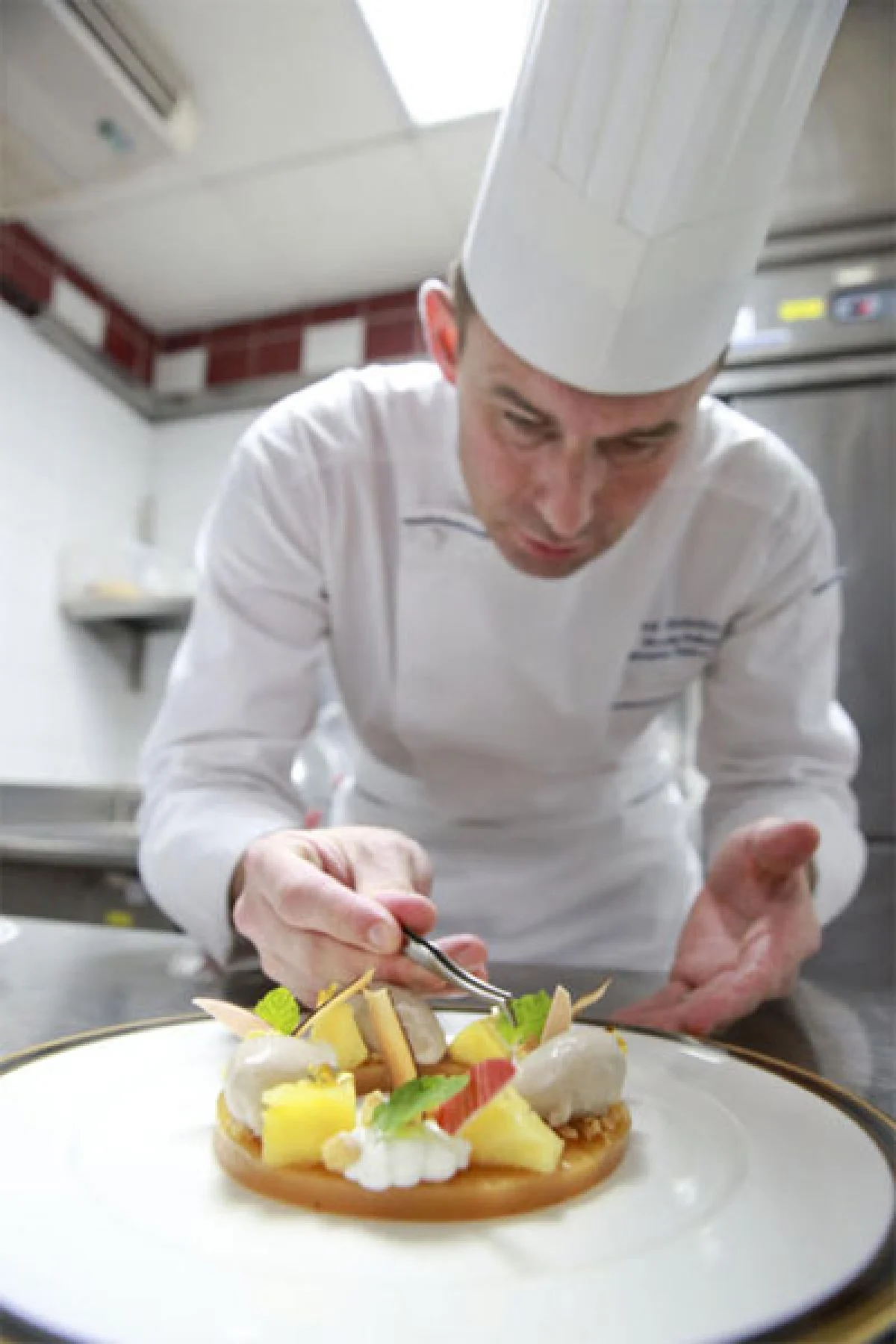 นิโคลาส์ เพลลัว หยุดหัวใจไว้ที่ขนม